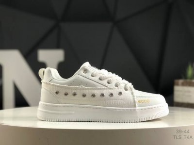 Ecco爱步 广东原版透气 配备原版三件套 防尘纸 高弹大底 全头层牛皮 新款百搭休闲款 纯手工制成 鞋面走线工整 清晰质感 原单品质 拼接运动透气网布 采用E