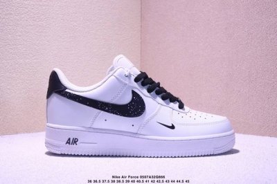 公司级Nike Air Force 1‘07 原楦头原纸板 打造纯正低帮空军版型 专注外贸渠道 全掌内置蜂窝气垫 原盒配件 原厂中底钢印、拉帮完美 官方货号: