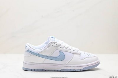 真标耐克nike Sb Dunk Low扣篮系列低帮休闲运动滑板板鞋采用软质牛剖皮鞋面材质#正确后跟反口里弧度#原厂中底布正确印刷#鞋垫嵌入缓震乳胶+Sole真