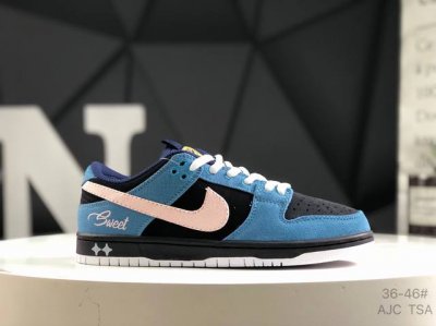耐克 Nike Dunk Low 板鞋 Sb系列 经典百搭休闲运动板鞋加厚鞋舌的填充 使舒适性大大提升 同时也更方便穿脱中底部分则加入了脚感柔软舒适Zoomai