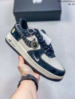公司级耐克Nike Air Force 1“07 空军一号低帮百搭休闲运动板鞋。柔软、弹性十足的缓震性能和出色的中底设计，横跨复古与现代的外结合，造就出风靡全球