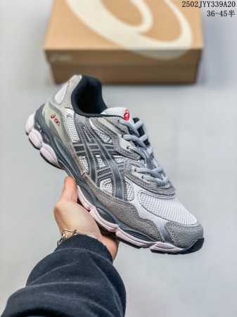 Asics 亚瑟士透气网眼鞋面配合部分合成革材质 采用全新Ahar+橡胶材质,更加耐磨日本专业跑鞋品牌 Asics 亚瑟士 Tiger Gel-Nyc户外越野休 - 点击图像关闭