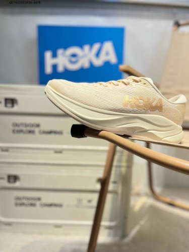 Hoka One One M Rincon 4 低帮专业越野跑步鞋 实拍首发 相较于前几代Mafate包裹感更好 跟Speedgoat 快速羚羊 系列比起来更加