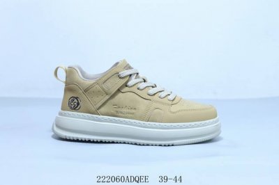 Ecco爱步 广东原版 配备原版三件套 防尘纸 手提袋 高弹大底 全头层牛皮 新款百搭休闲款 纯手工制成 鞋面走线工整 清晰质感 原单品质 拼接运动透气网布 采