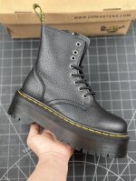 国庆特价福利 特价本地 核心私 新货dr.Martens 马汀博士 1462经典8孔高帮拉链厚底荔枝纹马丁靴 女码全码开售 某物同香港开售 公司规格 原材生产