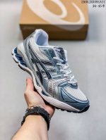 亚瑟士 Asics Gel-Kayano 14 运动休闲透气专业缓震慢跑鞋。采用工程弹性双层再生网格密度鞋面材质，后跟3D可视Gel缓震乳胶物料，升级Ff Bl