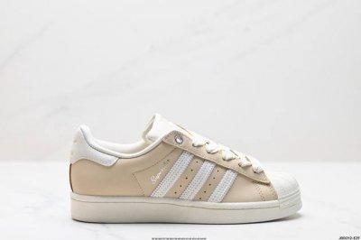210 公司级阿迪达斯Adidas三叶草 Originals Superstar贝壳头系列低帮经典百搭休闲运动板鞋 货号:Ie3039 尺码:35 36 36.