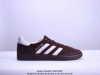 Adidas Handball Spezial 三叶草手球特别版圣帕特里克节联名款 全鞋采用yezzy500一样的皮料 灯芯绒皮面材质 特殊工艺技术 原盒包装