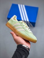 Adidas Originals Gazelle Indoor 三叶草休闲防滑耐磨低帮板鞋 纯原版本鞋头出色设计 塑就出众贴合感稳固的后跟贴合足部曲线设计软弹舒