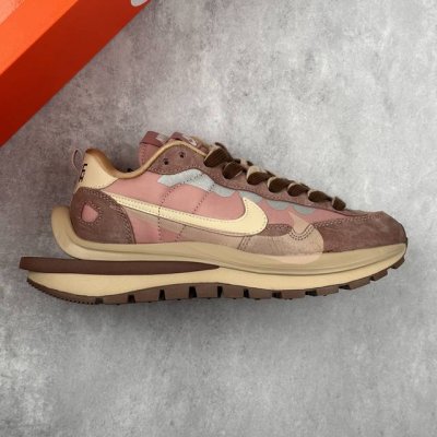 本地 核心私 公司级耐克Nike Vaporwaffle Sacai 华夫50周年系列华夫复古休闲运动慢跑鞋 后跟Tpu独家4块滑块模具 夏季热门款 网面透气休