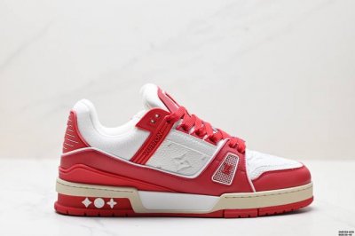 公司级Louis Vuitton Trainer Sneaker Low 路易威登 休闲运动文化百搭板鞋 舒适防滑底和百搭性霸屏整个时尚娱乐圈 细节调整完美主义