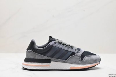真标adidas Zx500 Rm Boost 阿迪达斯亲友限定 跑步休闲鞋 延续zx500 的复古跑鞋风格 鞋身由麂皮与网眼结合打造 最大的改变则是换上全掌b