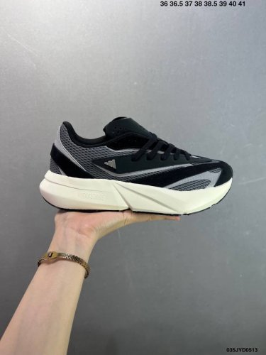 公司级Adidas Lightblaze 阿迪透气跑步鞋 麂皮网面拼接 纯原版本 简约舒适防滑耐磨低帮 休闲老爹鞋 承载青春情怀的板鞋 经典三条杠装饰鞋侧 品牌
