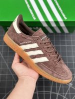 本地 核心私 公司级阿迪达斯adidas Handball Spezial阿迪达斯经典款 复古休闲板鞋 #全鞋采用反毛皮制作 牛筋耐磨大底 承载青春情怀的板鞋
