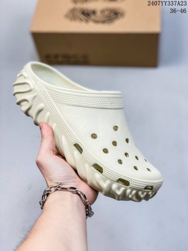 Crocs卡洛驰salehebembury X Thesaruclog运动休闲沙滩包头凉拖鞋 尺码:36-46 07Yy337A23