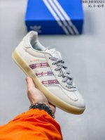 公司级Ad Originals Gazelle Indoor 粉色 三叶草复古休闲运动板鞋 原装公司级 鞋面采用皮革环保纤维革材质 外置Rb橡胶大底 耐磨不打滑