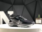 公司级Nike Reactx Pegasus Trail 5 Gtx 越野跑步鞋 登月兼顾迅疾外观和稳固脚感 后跟覆面和中足动态支撑巧妙融合 缔造稳定顺畅的迈步