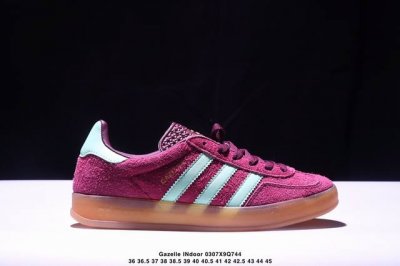 120 Ad Originals Gazelle Indoor End 三叶草休闲防滑耐磨低帮板鞋鞋头出色设计 塑就出众贴合感稳固的后跟贴合足部曲线设计软弹舒适