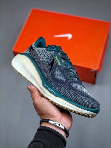 Nike Air Zoom Vomero 17 登月17 2024夏季新款缓震休闲跑鞋 FB1309-300 #原鞋开发 内置全新缓震Zoom气垫 官方夏季主推