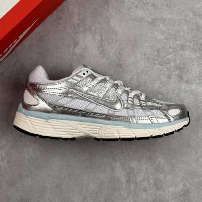 本地 核心私 耐克 Nike P-6000 复古科技个性休闲运动老爹鞋 该鞋款鞋面采用纵横交错的覆面，重现 0 年代跑鞋风格，同时搭配缓震鞋垫，带来舒适的步履体