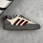 本地 核心私 adidas Barreda Decode 阿迪达斯 低帮 舒适百搭防滑耐磨轻便板鞋 这双鞋在外观设计上独具匠心 融合了时尚与实用性的双重考量 鞋