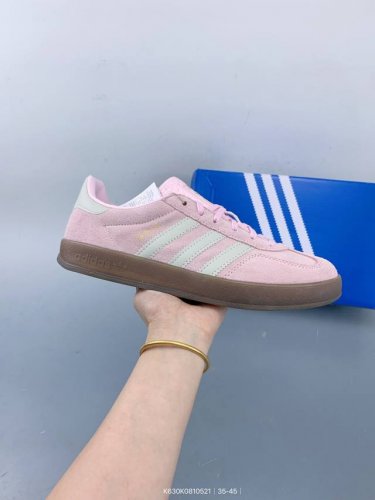 阿迪达斯Adidas Originals Gazelle Esquisite Gucci 德训 羚羊系列低帮复古百搭休闲运动板鞋 size 如图 编码 K630