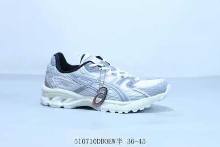 亚瑟士Asics Gel-Contend 10.1 低帮城市休闲运动跑步鞋专业的运动科技，出色的缓冲性能，带来舒适的跑步体验 跑鞋 货号 1203A543-02 - 点击图像关闭