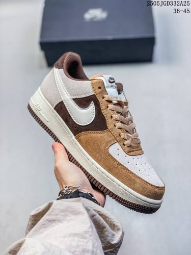 公司带半码 耐克Nike Air Force 1 07 空军一号低帮百搭休闲运动板鞋 柔软 弹性十足的缓震性能和出色的中底设计 横跨复古与现代的外结合 造就出风