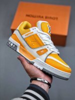 Louis Vuitton Trainer Sneaker Low Lv路易威登低帮板鞋 正确一致Tpr光泽组合鞋底 耐弯折滴塑支持片 原版购入历时近两个月开发