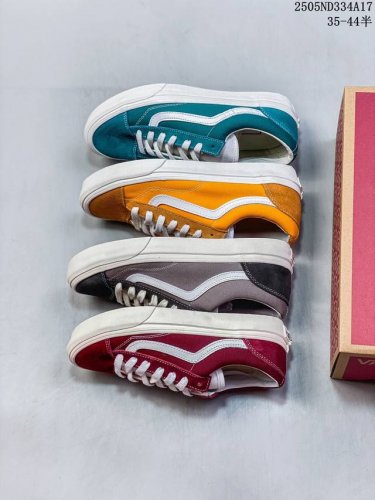 万斯 Vans 小头 短头 版本 权志龙灰色Og Style 36 权志龙 低帮复古硫化帆布板鞋 此次带来鞋款以Style36鞋身为灰色鞋舌白色点缀 上脚高级感