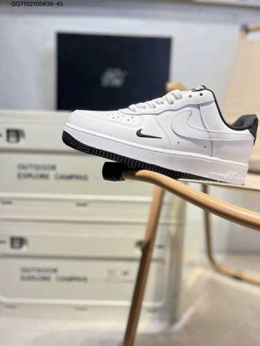 140 耐克 Nike Air Force 1 '07空军一号 百搭休闲运动板鞋。柔软、弹性十足的缓震性能和出色的中底设计，横跨复古与现代的外型结合，造就出风靡