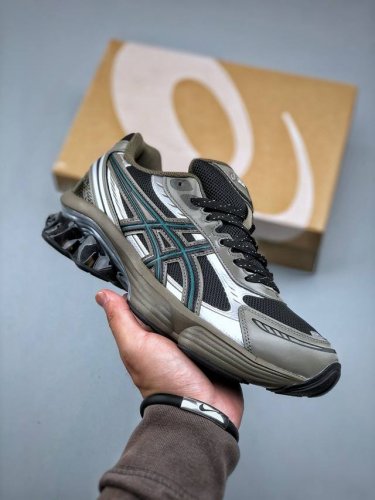 Asics Gel-Kinetic Fluent 亚瑟士运动休闲透气专业跑鞋 新一代缓震未来感跑鞋 货号：1203A737-002 尺码：40-45 半