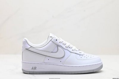 公司级nike Air Force 1‘07 原楦头原纸板 打造纯正低帮空军版型 专注外贸渠道 全掌内置蜂窝气垫 原盒配件 原厂中底钢印、拉帮完美 官方货号:D