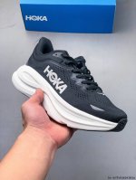 hoka One One Bondi 9 余文乐同款 新款缓震跑鞋 万众期待的Bondi系列终于迎来了更新 作为Hoka缓震跑鞋的杠把子 Bondi缓震性能非常