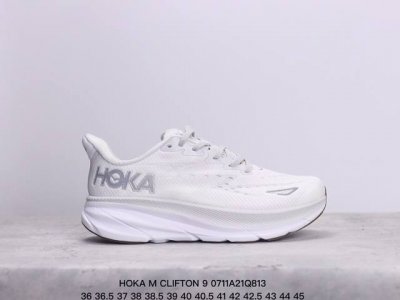 公司级小红书推荐hoka M Clifton 9 全新配色 这个品牌来自于新西兰的毛利语，Hoka表示大地，One One表示飞越，连起来就是飞越地平线，One