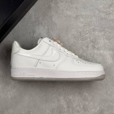 本地 核心私 公司级耐克Nike Air Force 1 07空军一号低帮百搭休闲运动板鞋 柔软 弹性十足的缓震性能和出色的中底设计 横跨复古与现代的外型结合