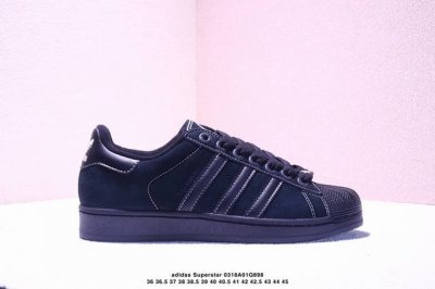130 阿迪达斯Adidas三叶草 Originals Superstar Pride Rm贝壳头系列低帮经典百搭休闲运动板鞋 货号：Ie5532 size：3