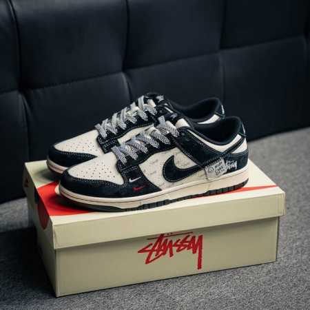 Nike Dunk 全套原楦原模倾力打造完美版型 独家原厂航空铝磨具打磨大底 鞋头坡度极致还原 无解鞋型 原盒原配 圈内天花板工艺 原厂冲刀 超高清洁度 全鞋零 - 点击图像关闭