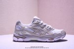 公司级Asics 亚瑟士Gel-Nyc 2055透气网眼鞋面配合部分合成革材质 采用全新Ahar+橡胶材质 更加耐磨 货号:1203A571-001 尺码:36