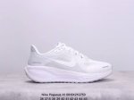 颠覆式升级！Nike 飞马新鞋 触感柔软，质感升级！随着“耐克 蓝图 系列”在巴黎的盛大发布，全新一代 登月41代 Nike Pegasus 41也正式登场啦！