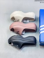 36-45 Adidas 阿迪达斯 超轻耐磨一体式Md泡沫鞋身，内嵌厚实内嵌欧索莱环保鞋垫，半包覆鞋面组合弹力厚底 阿迪达斯Adidas Adifom Stan
