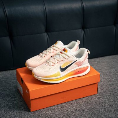 核心私 Nike Air Zoom Vomero 18 全新科技提前原鞋开发 运动跑鞋 区别市面真标版本 必定是官方强力主推款式，真正的Zoom缓震科技嵌入如假