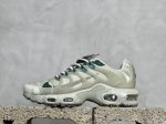 Mx版 Nk Air Max Plus 时尚运动轻便透气低帮气垫跑步鞋 鞋面和外底采用再生聚酯纤维制成 其中10% 为 Nk Grind 该品牌采用工厂废料和再