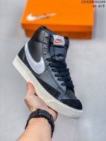 真标耐克nike Blazer Mid ‘1977 Vintage”Infinite“ 经典开拓者高帮百搭休闲运动板鞋.采用牛剖皮革鞋面材质 货号：Bq6806