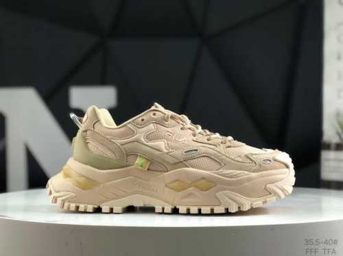 Fila Fusion Bianco 斐乐 百年运动时尚品牌Fla创建于1911年意大利Biella小镇，是Fila兄弟创立的一家纺织和针织的服装品牌。百年来，