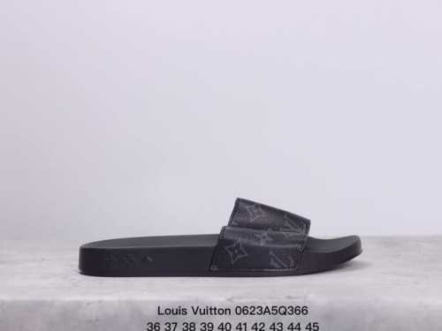 Lv 拖鞋系列 Louis Vuitton 沙滩休闲拖鞋 Louis Vuitton Lv 路易威登 潮流经典一字拖鞋延续经典 上脚舒适性极好 鞋轻不跑脚 沙滩