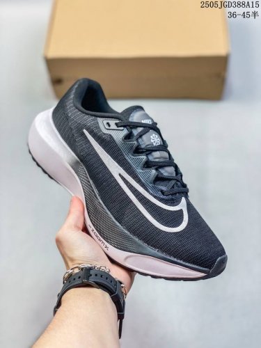 nike Zoom Fly 5 舒适运动 防滑耐磨 低帮 跑步鞋 男女款 白色 Nike Zoom Fly 5男子跑步鞋匠心采用耐穿设计 致力于缩小周末训练跑鞋