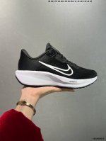 公司级Nike Quest 6极速6代网面透气 时尚休闲跑步鞋 简约高科技设计采用多层材料，为双足带来凉爽感受和稳固体验时尚鞋面搭配中足包覆设计，提供稳固贴合感