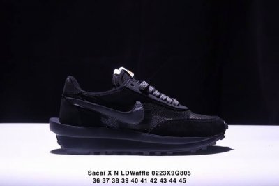 Sacai X N Ldwaffle ”Midnight Spruce And University Red“ 华夫2.0 黑蓝红解构 三方联名 采用了别致配色
