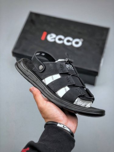 Ecco爱步男鞋夏季新款户外凉鞋 沙滩鞋男鞋 越野系列 酷爽夏日出行 褪去厚重和繁琐的束缚 百看不厌的拼接鞋面，个性走势畅游盛夏 鞋面采用抽绳扣，适应各种脚型